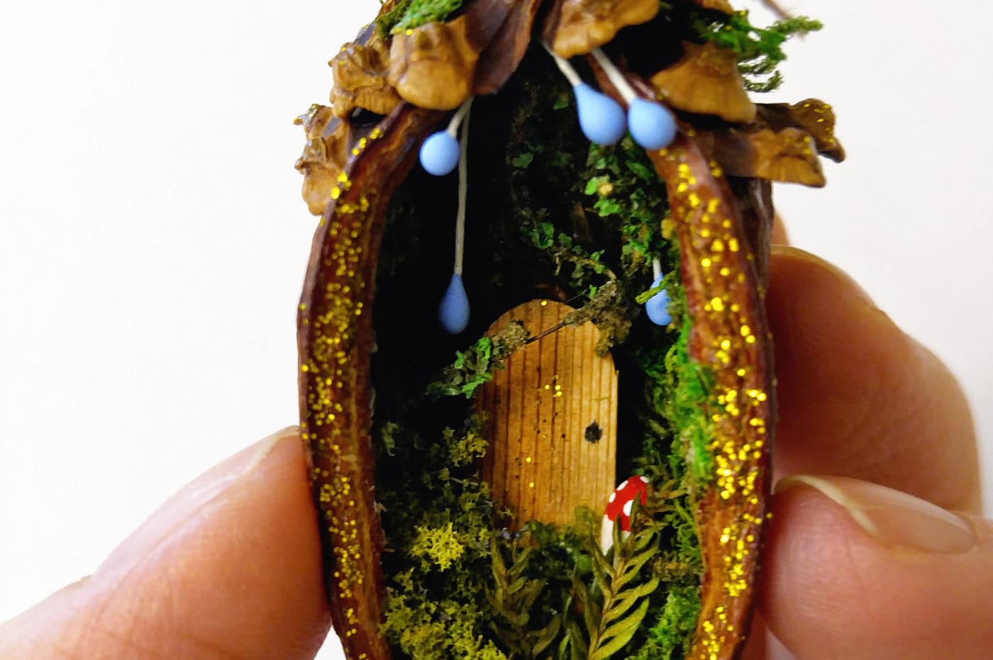 How To Make Tiny Fairy Doors